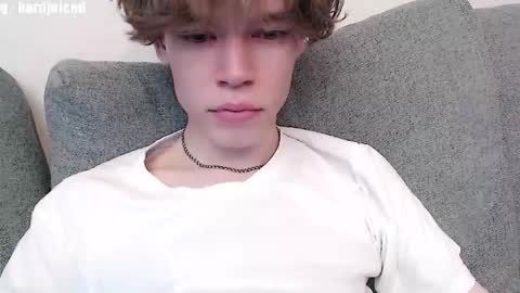 Snapshot of pawclaw chatting on 06.08.26 pawclaw online show from 06.08.26