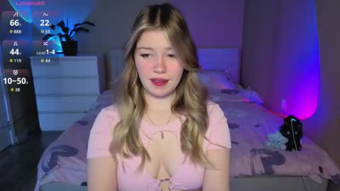 Snapshot of pawsclawws chatting on 03.18.26 pawsclawws online show from 03.18.26