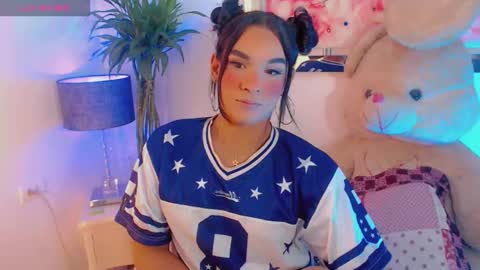 Snapshot of paytoncamila chatting on 10.23.25 Payton online show from 10.23.25