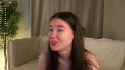Snapshot of pazrapacki chatting on 05.23.26 Beautiful Mila online show from 05.23.26