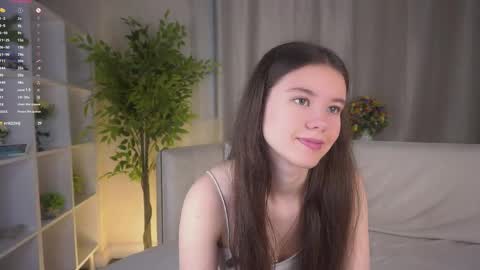 Snapshot of pazrapacki chatting on 05.31.26 Beautiful Mila online show from 05.31.26
