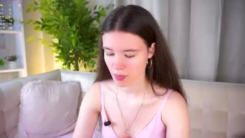 Snapshot of pazrapacki chatting on 06.14.26 Beautiful Mila online show from 06.14.26