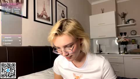 Snapshot of paztumminello chatting on 11.04.25 Lola online show from 11.04.25