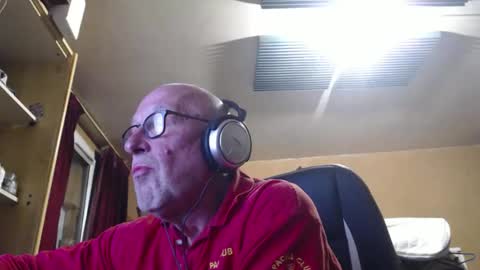 Snapshot of pc8474408 chatting on 12.01.25 pc8474408 online show from 12.01.25