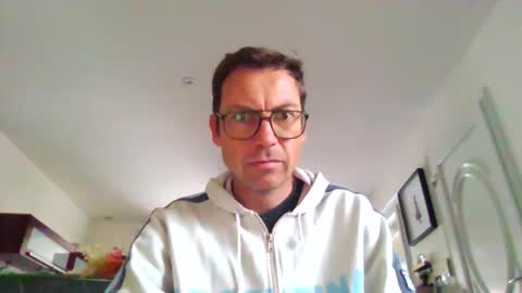 Snapshot of pchittt chatting on 10.27.25 pchittt online show from 10.27.25