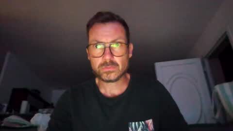 Snapshot of pchittt chatting on 06.19.26 pchittt online show from 06.19.26