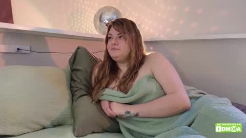 Snapshot of peaceofmae chatting on 03.16.26 online show from 03.16.26