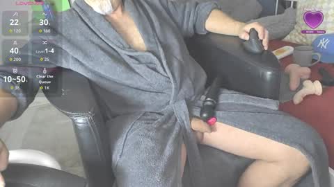 Snapshot of peacetous chatting on 03.03.26 Marc online show from 03.03.26