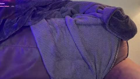 Snapshot of peachsundae chatting on 03.08.26 portiapiers online show from 03.08.26