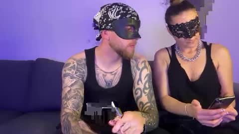 peachyandbarb online show from 12.04.25