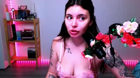 Peachy online show from 10.11.25