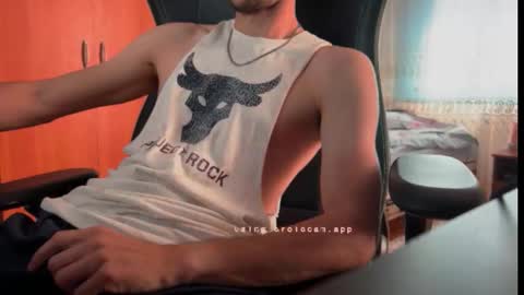 Snapshot of peanutmikk chatting on 09.13.25 peanutmikk online show from 09.13.25