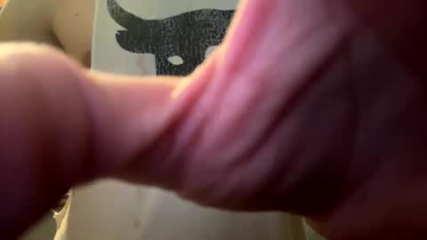 Snapshot of peanutmikk chatting on 03.16.26 peanutmikk online show from 03.16.26