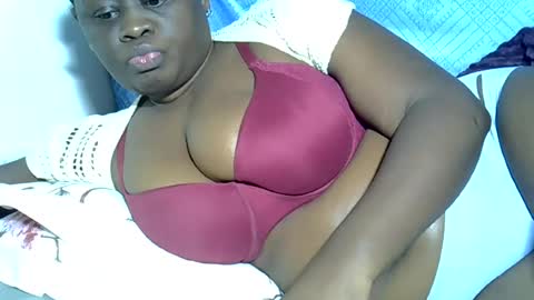 Snapshot of pearl_33 chatting on 06.17.26 Keci online show from 06.17.26