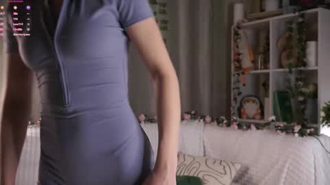 Lily online show from 12.05.25