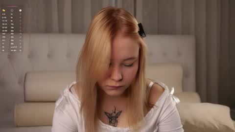 Lily online show from 04.30.26