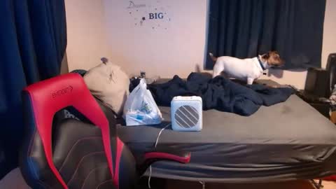 Snapshot of pecker40 chatting on 12.05.25 pecker40 online show from 12.05.25