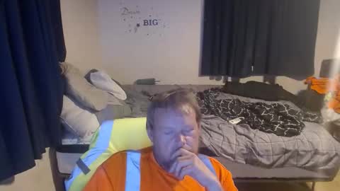 Snapshot of pecker40 chatting on 02.25.26 pecker40 online show from 02.25.26