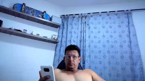 Snapshot of pedro_picapica chatting on 02.12.25 Pedro online show from 02.12.25