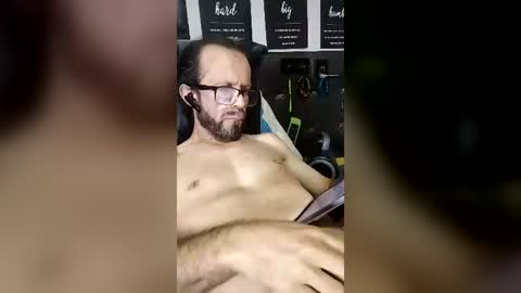 Snapshot of pedrocoelhopio chatting on 06.14.26 pedrocoelhopio online show from 06.14.26