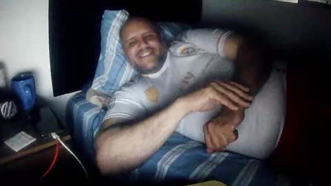 Snapshot of pedrofalfan chatting on 10.14.25 Pedro online show from 10.14.25