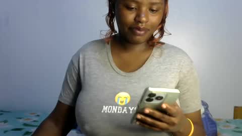 Snapshot of peekyshams chatting on 07.20.26 peekyshams online show from 07.20.26