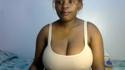 Snapshot of peekyshams chatting on 07.22.26 peekyshams online show from 07.22.26