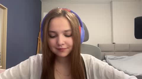 Luna Vale online show from 06.23.26