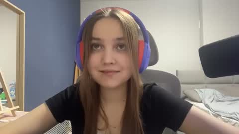 Luna Vale online show from 07.03.26