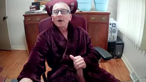 Snapshot of peepingmale chatting on 12.26.24 peepingmale online show from 12.26.24