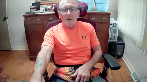 Snapshot of peepingmale chatting on 12.29.24 peepingmale online show from 12.29.24