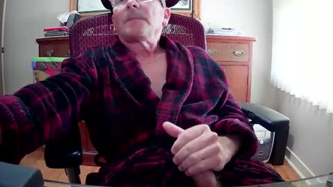 Snapshot of peepingmale chatting on 11.29.25 peepingmale online show from 11.29.25