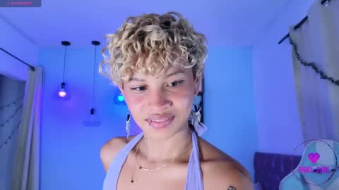 Snapshot of peggy_funn chatting on 01.08.25 peggy-funn online show from 01.08.25