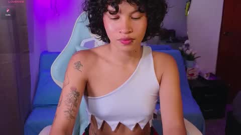 Snapshot of peggy_funn chatting on 12.03.25 peggy-funn online show from 12.03.25