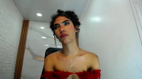 Snapshot of penelopee_rouse chatting on 10.09.25 Penelopee Rouse online show from 10.09.25