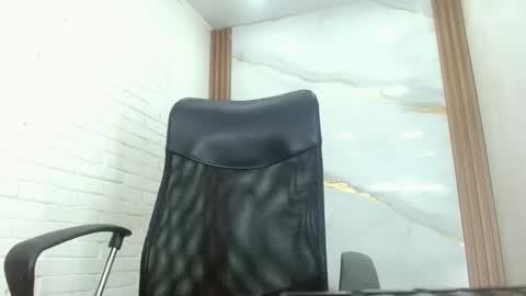 Snapshot of penelopee_rouse chatting on 10.25.25 Penelopee Rouse online show from 10.25.25