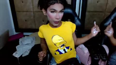 Snapshot of penelopee_rouse chatting on 11.17.25 Penelopee Rouse online show from 11.17.25