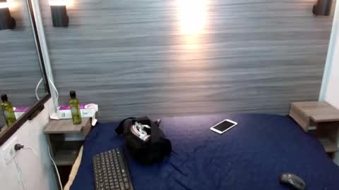 Snapshot of penelopee_rouse chatting on 11.30.25 Penelopee Rouse online show from 11.30.25