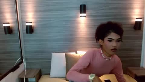 Snapshot of penelopee_rouse chatting on 12.13.25 Penelopee Rouse online show from 12.13.25