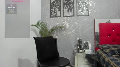 Snapshot of pepe_joness chatting on 06.11.26 Pepe jones online show from 06.11.26