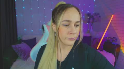 Dia  online show from 01.25.25