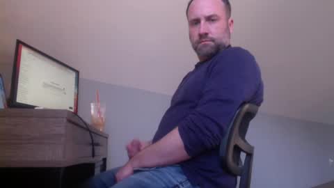 Snapshot of pepper_rock chatting on 12.18.24 Pepper Rock online show from 12.18.24