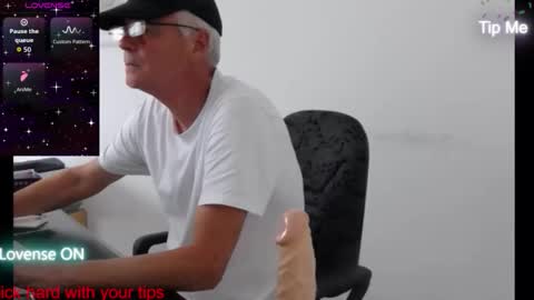 Snapshot of perdill chatting on 09.09.25 Mr Pondaro online show from 09.09.25