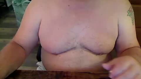 Snapshot of perfecto1957 chatting on 12.02.24 perfecto1957 online show from 12.02.24