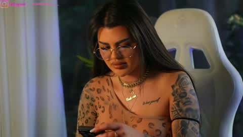 Dee online show from 12.20.24