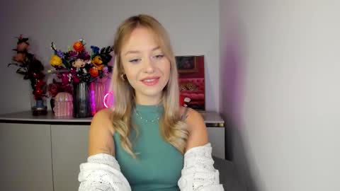 Snapshot of perfectxcindy chatting on 10.29.25 Cindy online show from 10.29.25