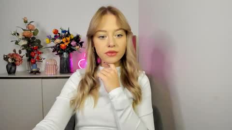 Snapshot of perfectxcindy chatting on 11.04.25 Cindy online show from 11.04.25