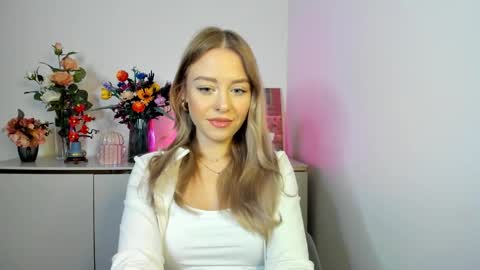 Snapshot of perfectxcindy chatting on 11.21.25 Cindy online show from 11.21.25