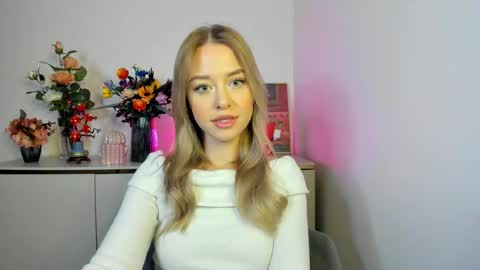 Snapshot of perfectxcindy chatting on 11.26.25 Cindy online show from 11.26.25