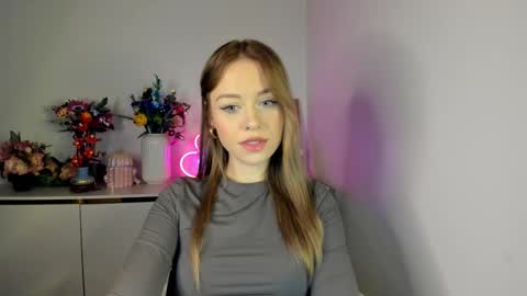 Snapshot of perfectxcindy chatting on 12.19.25 Cindy online show from 12.19.25